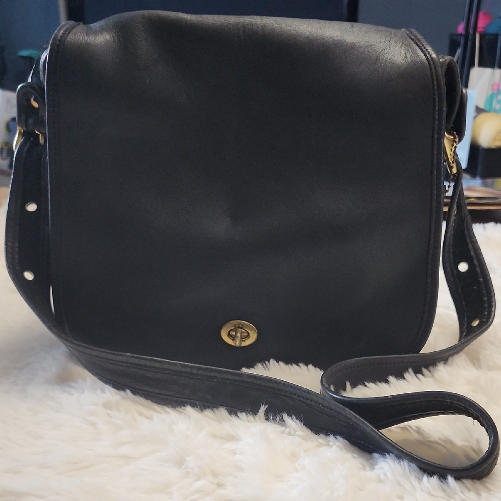 Vintage Coach Stewardess 9525